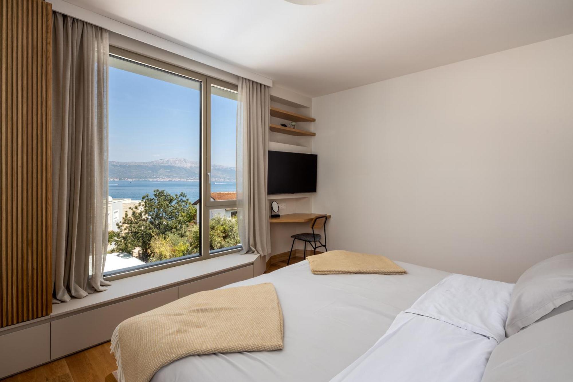Acadia Beach Villas & Apartments Слатине Экстерьер фото
